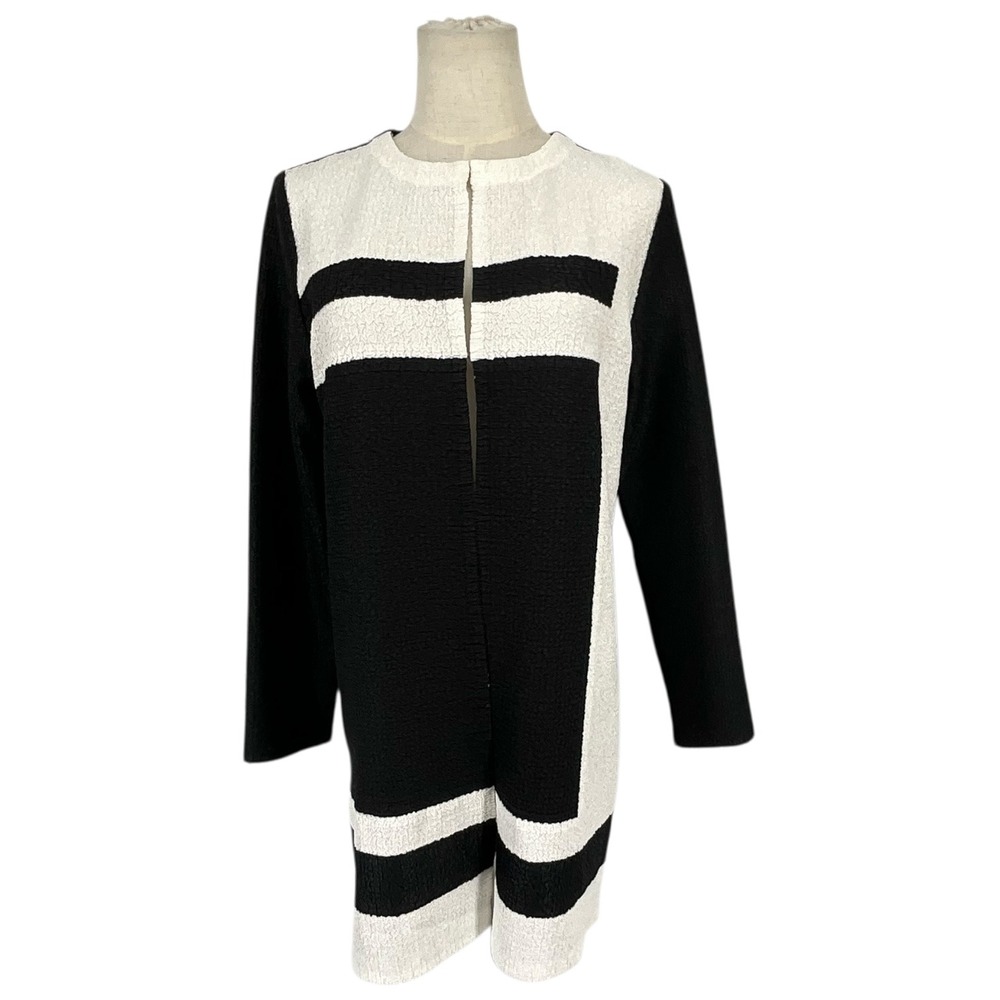 Travelers by Chicos Black White Geometric Textured Jacket Womens Sz  0‎ Sm US 4